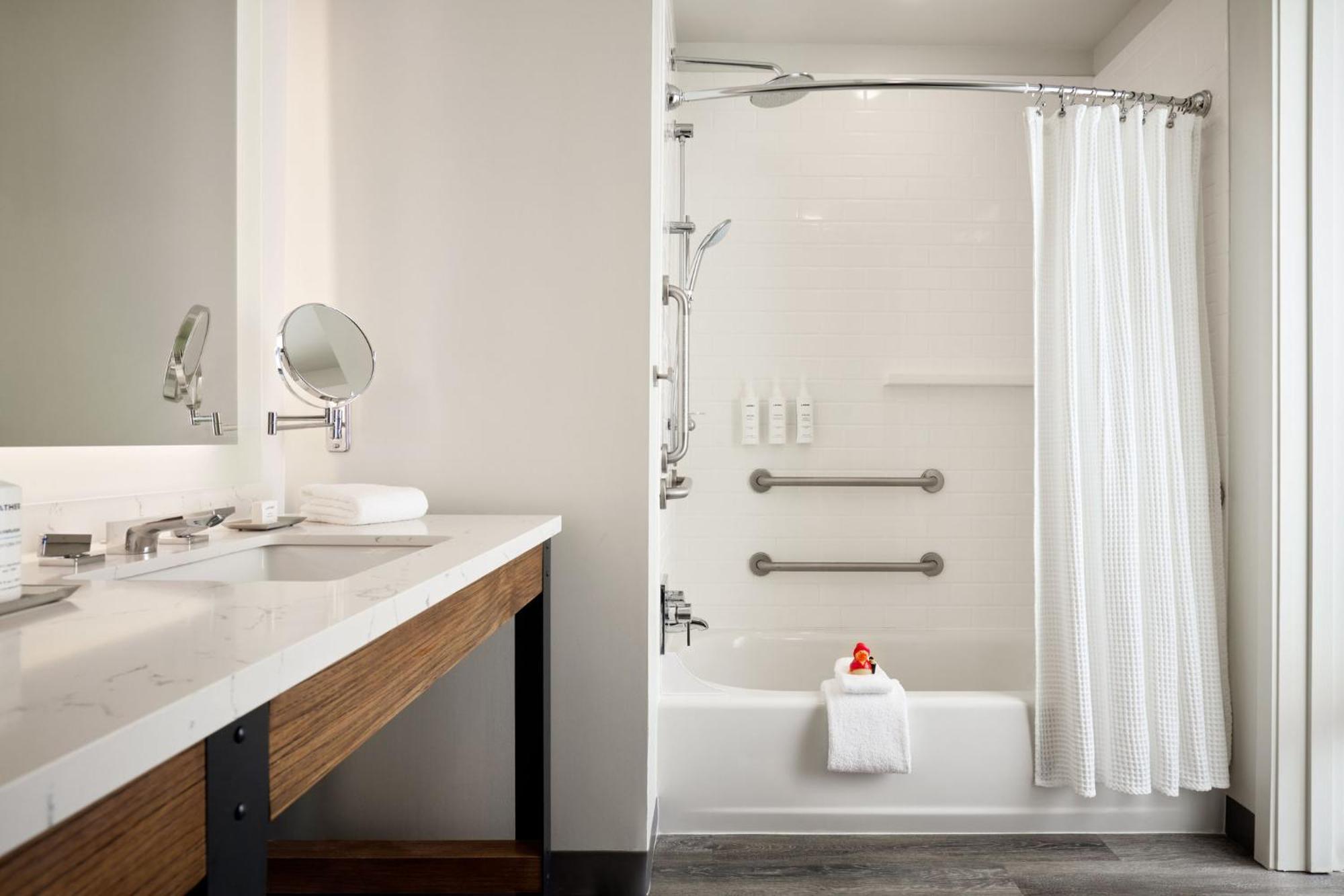 Archer Seattle/redmond 4*